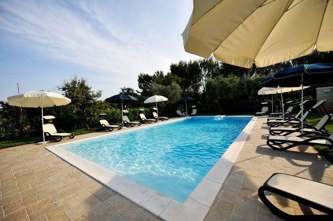 La Valle Del Cristallo B&B Чистернино Экстерьер фото